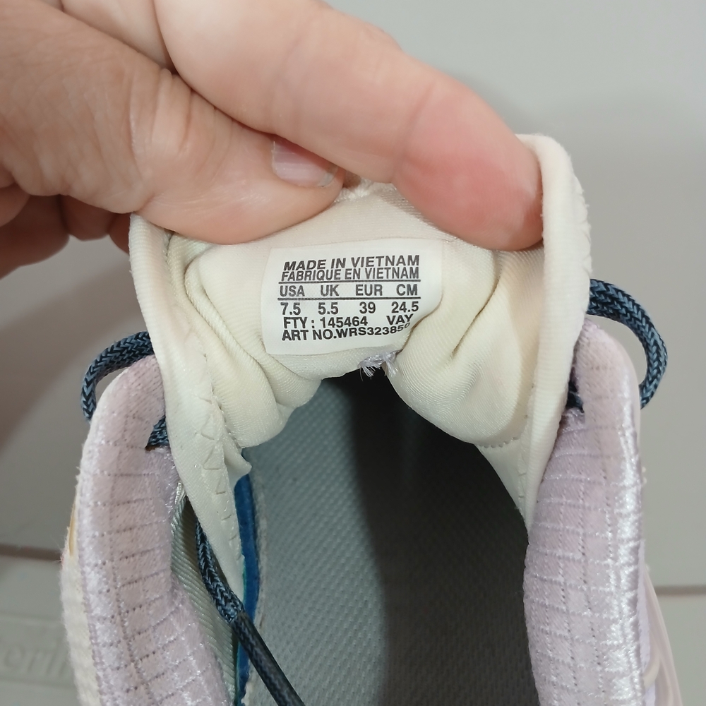 Wilson Kaos 2.0 Women's Tennis Shoes - White and Lavender Size 7.5 - Picture 10 of 10